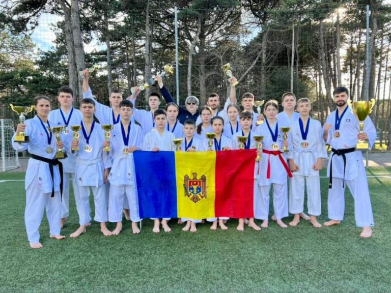 Sportivii R. Moldova au obținut nouă medalii de aur și 13 medalii de argint la Campionatul European la Karate Shotokan