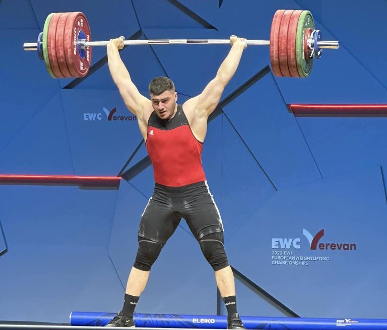 Halterofilul Tudor Bratu a obținut medalia de bronz la Campionatul European