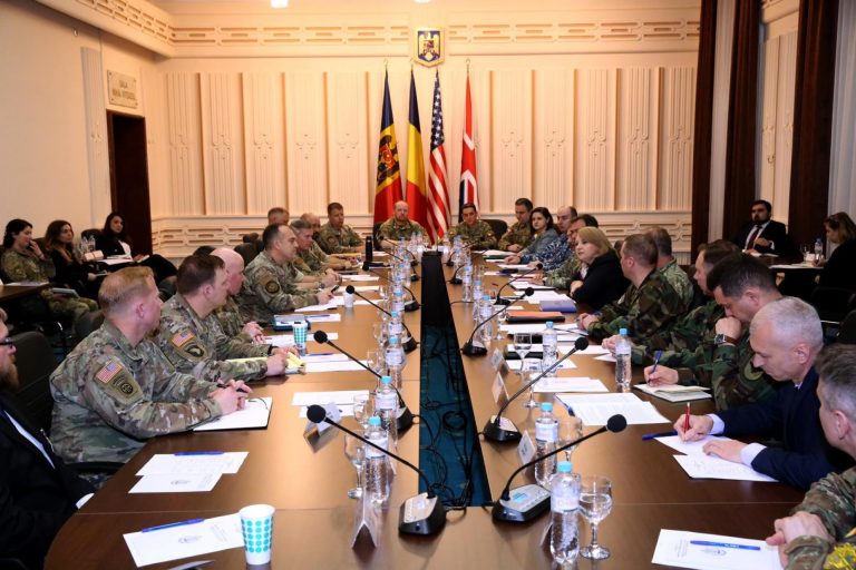 Trilaterala România–SUA–R. Moldova: Sprijinirea Chișinăului în consolidarea rezilienței și a capacităților de apărare este o prioritate strategică