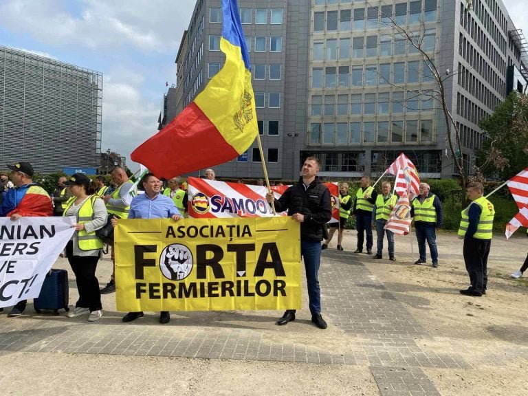 Agricultorii din Moldova au protestat la Bruxelles: Falimentul pentru majoritatea producătorilor este iminent