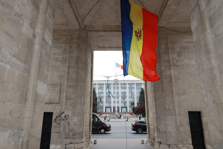 Atenție, chișinăuieni! Accesul în anumite locuri publice din capitală, limitat temporar