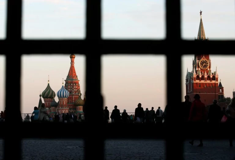 Bloomberg: Sancțiunile UE nu-l afectează pe Putin. Aurul rusesc, trimis în Est
