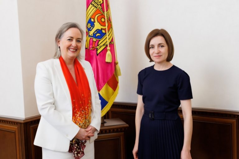 Maia Sandu, întrevedere de rămas bun cu ambasadoarea Canadei în R. Moldova, Annick Goulet