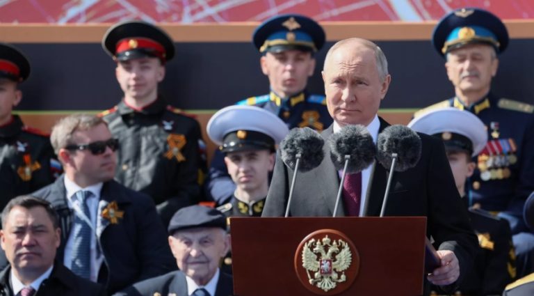 Paranoia Kremlinului. Vladimir Putin: Împotriva Rusiei este declanșat un adevărat război