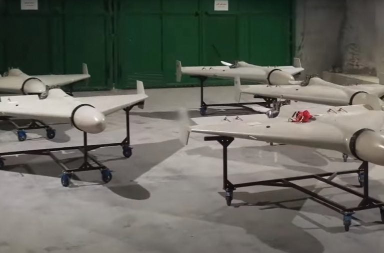 Liceenii ruși urmează să învețe în noul an şcolar pilotarea dronelor de luptă