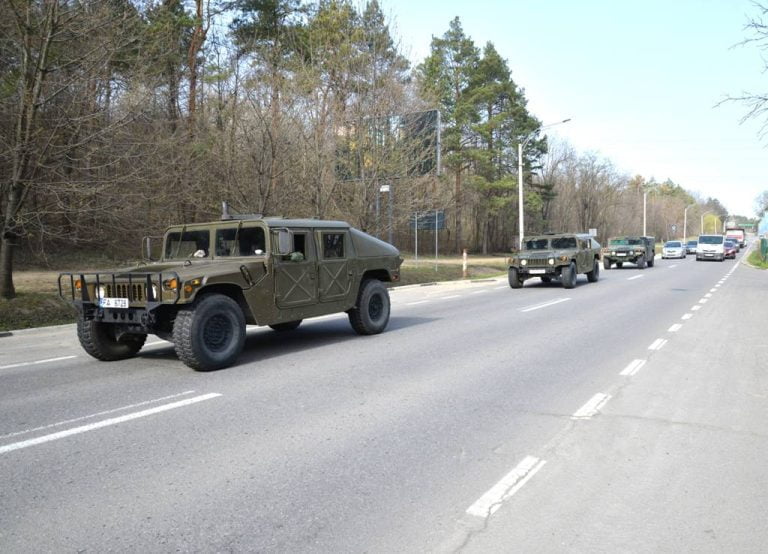 Tehnică militară, pe drumurile naționale. Ministerul Apărării: Rugăm cetățenii să nu se îngrijoreze!