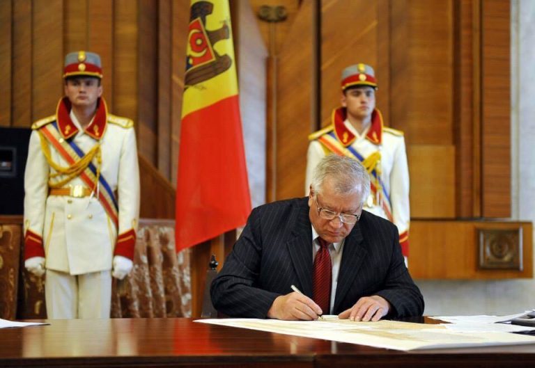 A decedat Victor Pușcaș, fostul președinte al Curții Constituționale
