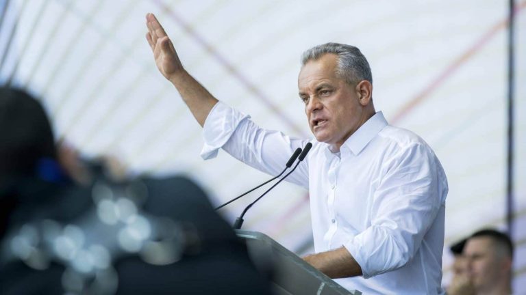 Fugarul Vladimir Plahotniuc ar fi cercetat și pentru trafic de ființe umane