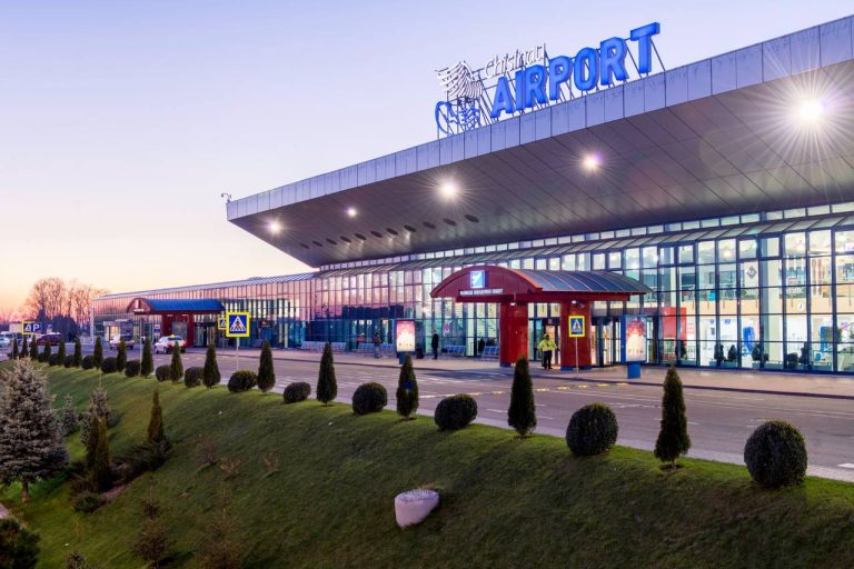 Starea de sănătate a atacatorului de la Aeroportul Chișinău s-a înrăutățit