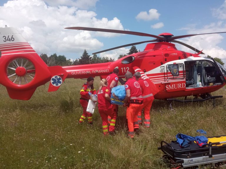 Un pacient din Cahul, transportat cu elicopterul SMURD la Chișinău