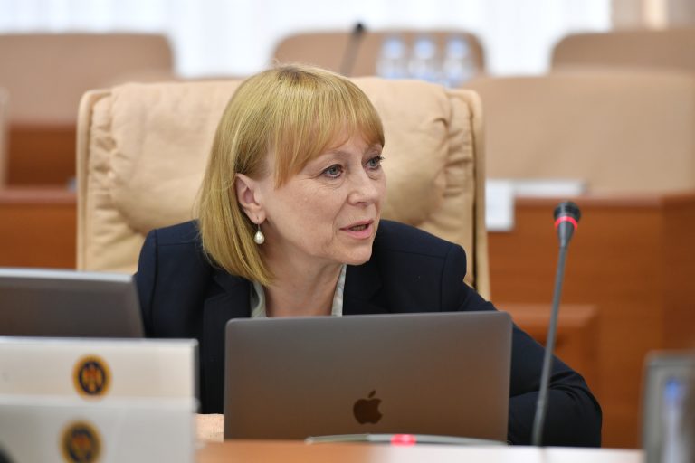 VIDEO/ O ministră din R. Moldova susține că este amenințată: „Mă simt în pericol”