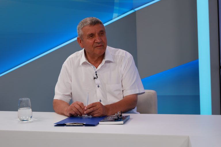 Primar: Crearea locurilor de muncă bine plătite va stopa exodul populației