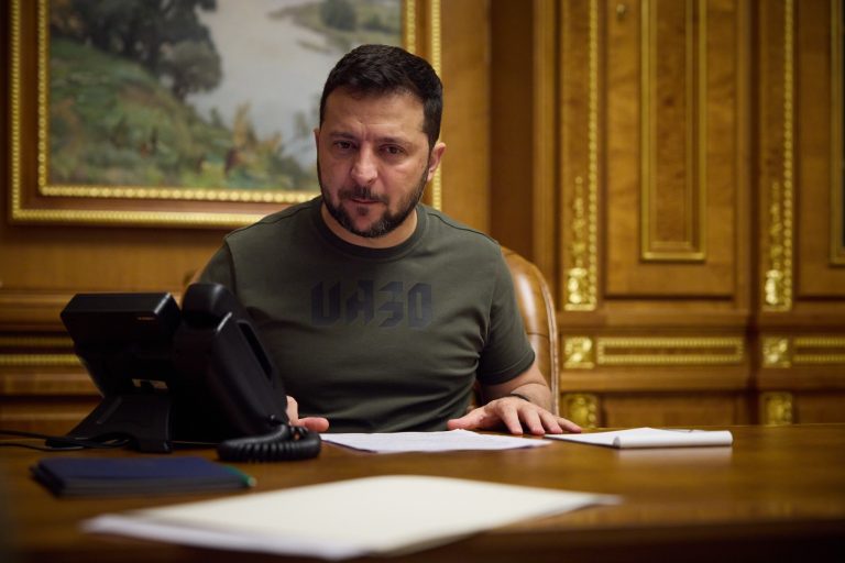 Război în Ucraina, ziua 593: Zelenski face o nouă demitere neașteptată la o lună după ce a numit un alt ministru al Apărării