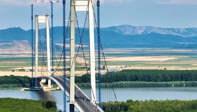 Cel mai mare pod peste Dunăre, inaugurat astăzi la Brăila