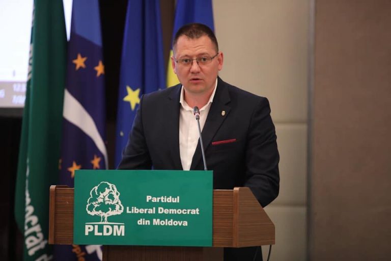PLDM atacă prin proaspătul reprezentant în CMC