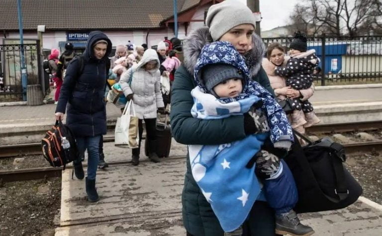Aproximativ 700 de mii de copii din Ucraina, aduși de Moscova în regiunile rusești