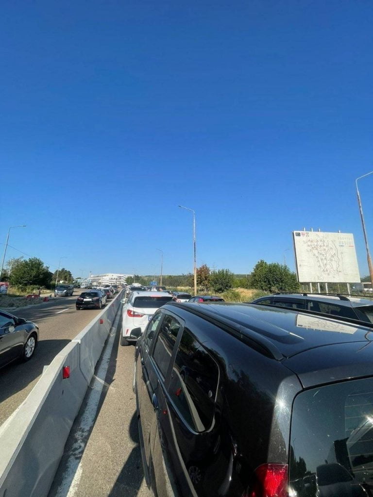 Vacanțele aglomerează vămile