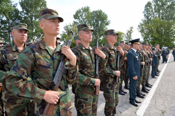 Au jurat credință Patriei! Peste 300 de tineri au depus jurământul militar