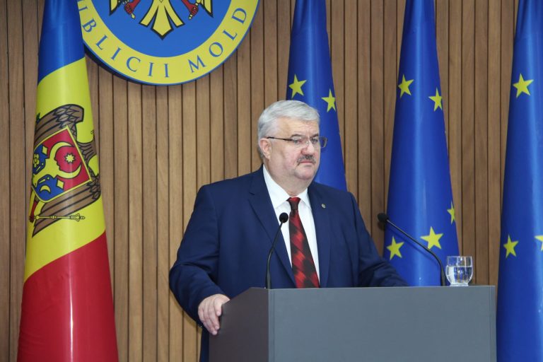 Rectorul USM, distins cu Ordinul „Meritul Cultural” de Klaus Iohannis