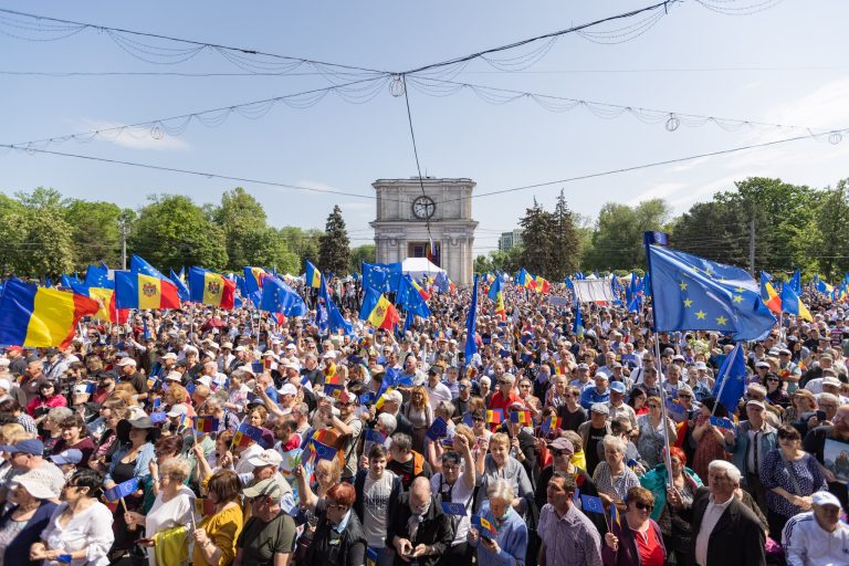 Liderii UE au transmis mesaje de felicitare de Ziua Independenței R. Moldova