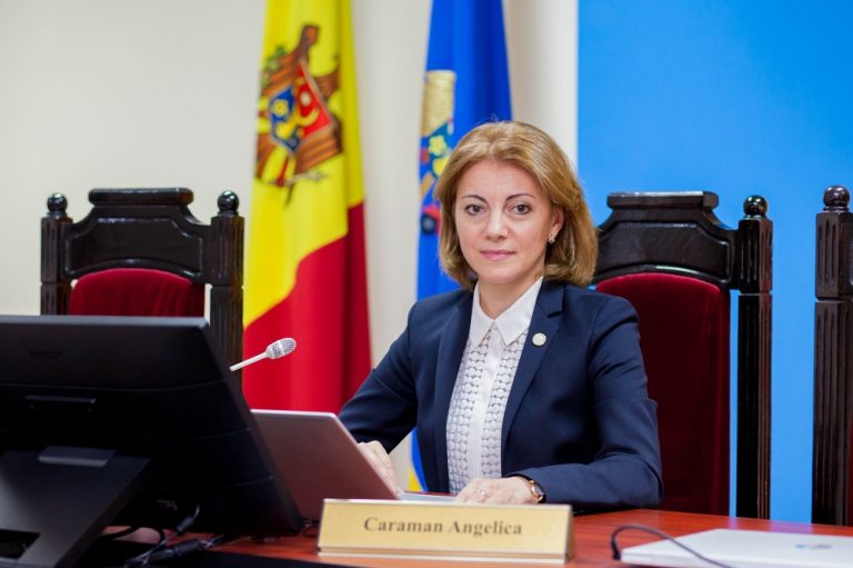 Primarul Capitalei cere demisia președintei Comisiei Electorale Centrale