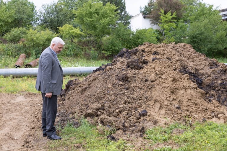 Noul șef al ”Termoelectrica” a mers să dezgroape scandalul păcurii