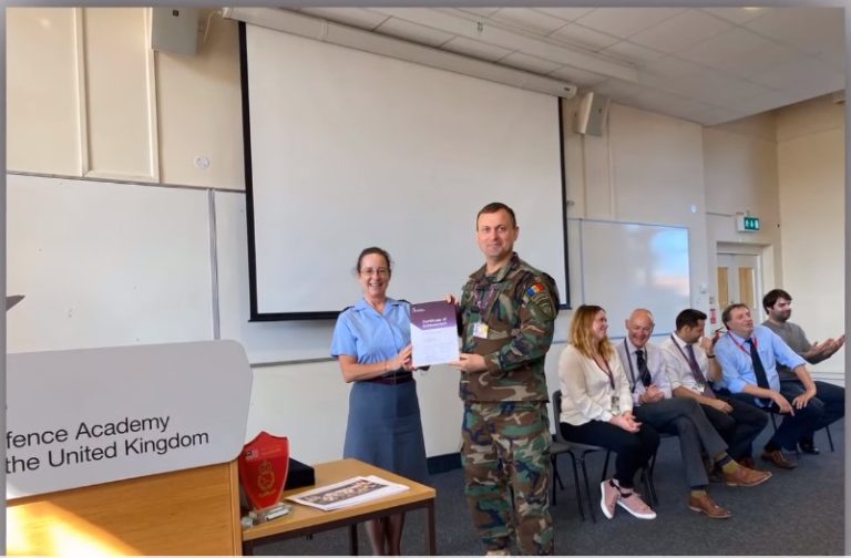 VIDEO/Primul ofițer moldovean, absolvent al unui curs important al Armatei Britanice