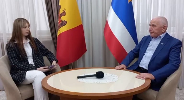 Supărări la Comrat. Dmitri Constantinov: Inițial, ne-am înțeles cu Șor, după inaugurarea Evgheniei Guțul totul s-a schimbat