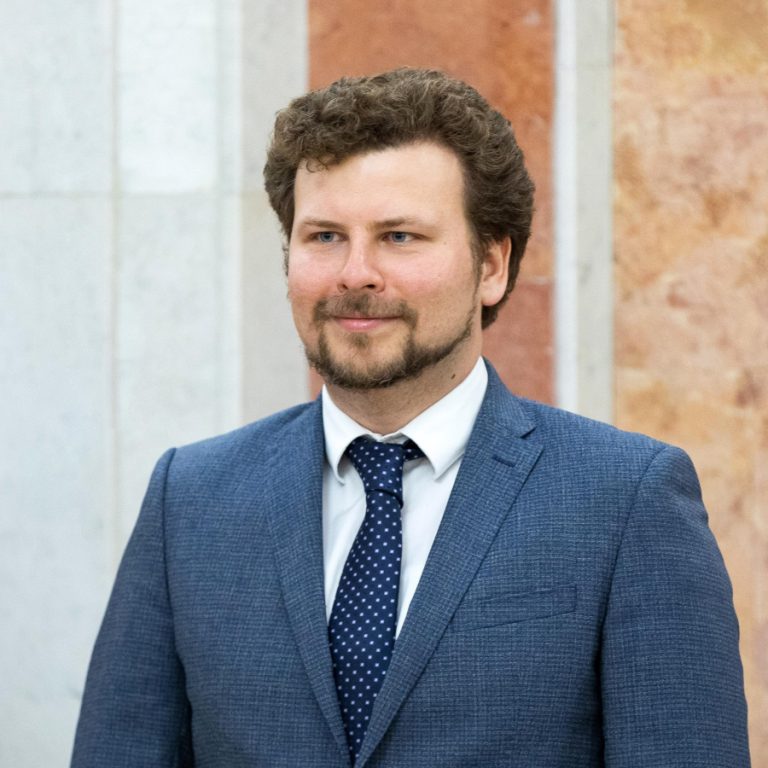 Ministrul Educației, mesaj de 1 septembrie: „Școala are un rol esențial în parcursul de integrare în familia statelor europene, libere și democratice”