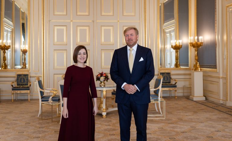 Riscurile de securitate și sporirea rezilienței R. Moldova, discutate de Maia Sandu cu Regele Willem-Alexander al Țărilor de Jos