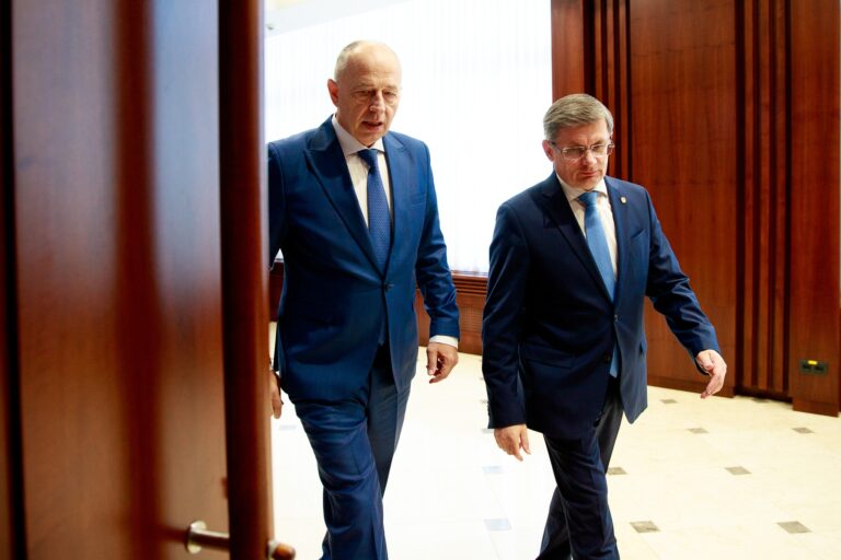 Igor Grosu, întrevedere cu Mircea Geoană: Vom coopera în continuare cu NATO, deoarece avem nevoie de parteneri pe care să te bazezi necondiționat