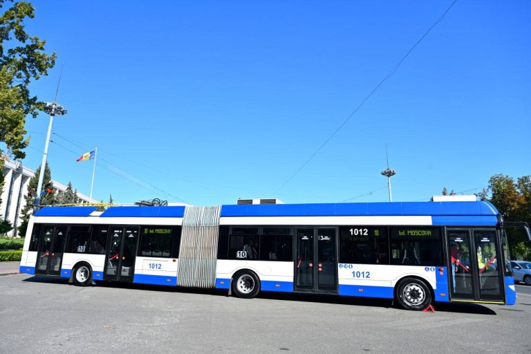 Pe străzile din Bălți vor circula 22 de troleibuze noi