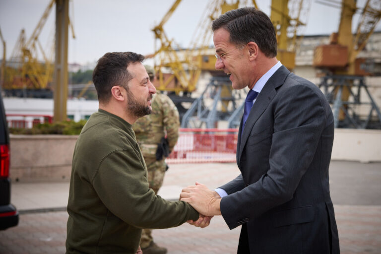 Război în Ucraina, ziua 597: Zelenski și premierul olandez Mark Rutte, au vizitat Portul Odesa de la Marea Neagră