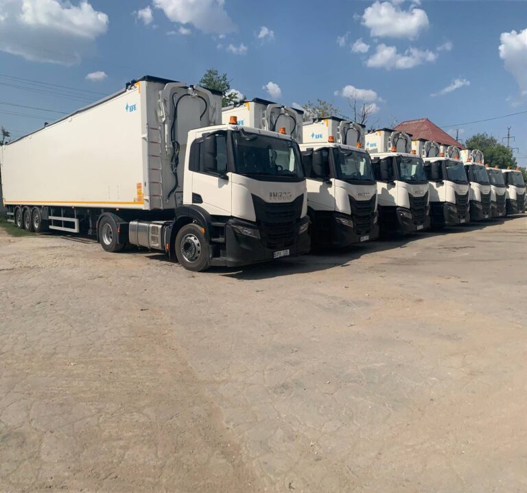 FOTO/ 30 de autospeciale noi pentru evacuarea deșeurilor urmează să ajungă la Chişinău