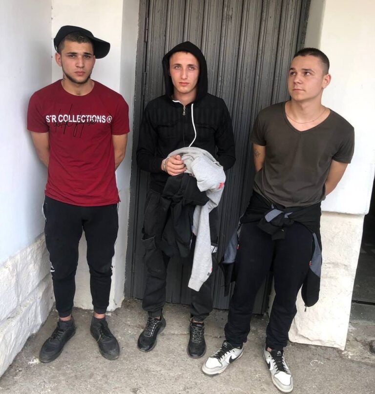 FOTO/Deținuții care au evadat din Penitenciarul din Goian, au fost reținuți