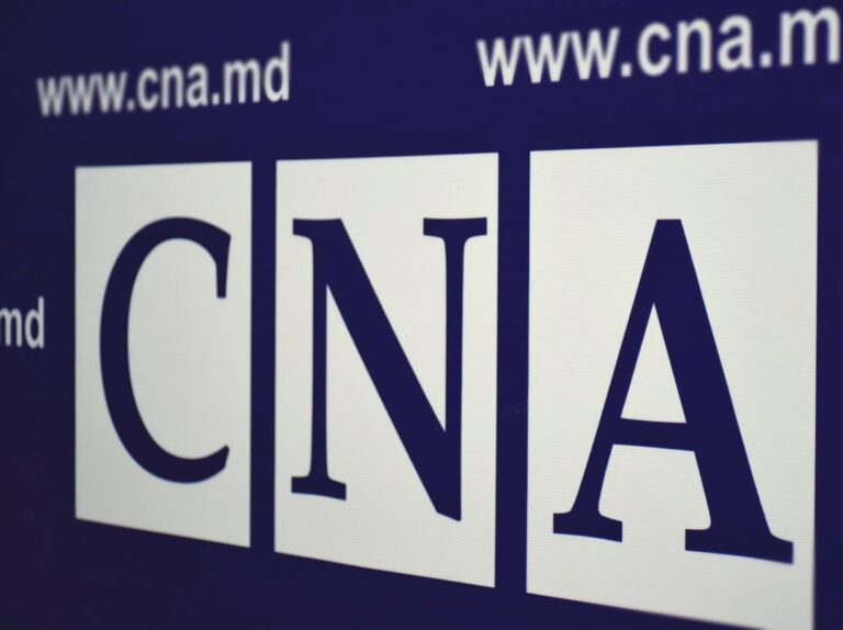 CNA a efectuat percheziții într-un dosar de dobândire ilegală a cetățeniei R. Moldova