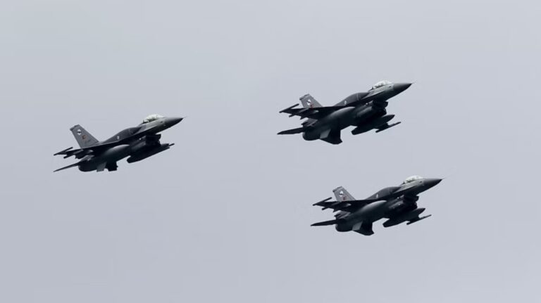 Turcia a lansat atacuri aeriene împotriva luptătorilor kurzi din nordul Irakului după atacul terorist din Ankara