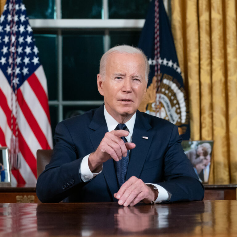 Joe Biden își grațiază fiul, Hunter Biden, într-un gest de apărare a integrității familiale