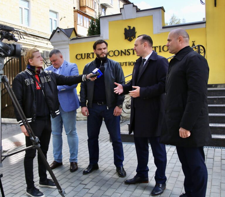 Socialiștii au contestat la Curtea Constituțională  legea privind anularea patentei: „Este o reformă antisocială”