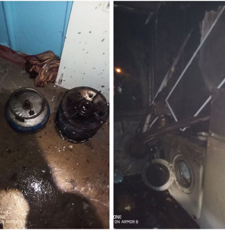 Incendiu într-un fost cămin din Capitală. Pompierii au evacuat 18 locatari, iar o femeie a ajuns la spital