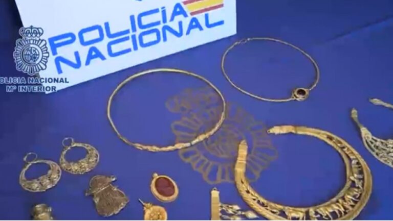 Spania a confiscat bijuterii antice de aur în valoare de 60 de mil. de euro, furate din Ucraina