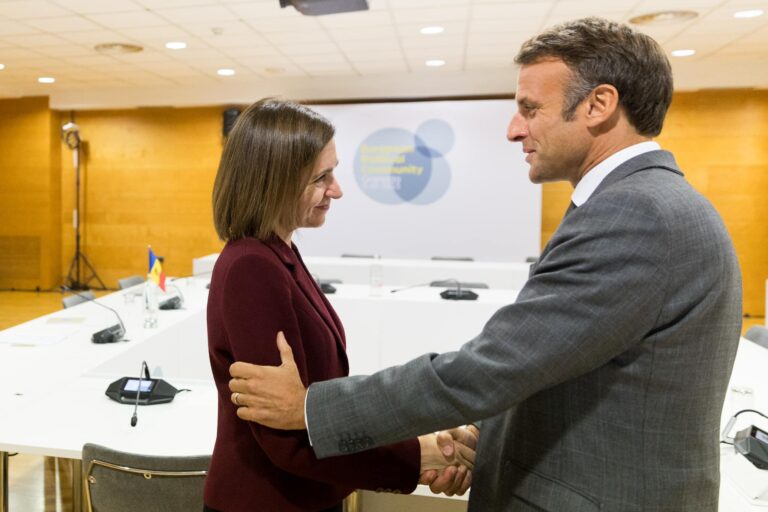 Maia Sandu, discuție telefonică cu președintele Franței: Macron reafirmă sprijinul pentru aderarea R. Moldova la UE