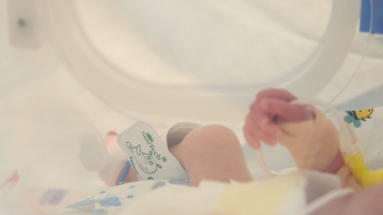 Ziua mondială a copiilor născuți prematur: Câți bebeluși din R. Moldova au venit pe lume înainte de termen, în 2022