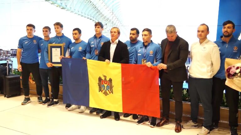 Judocanii Denis Vieru și Petru Pelivan au adus aurul și bronzul acasă