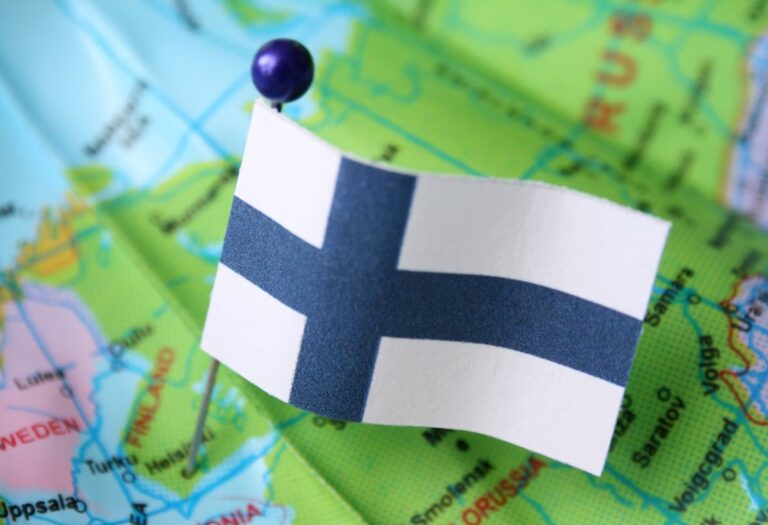 Finlanda închide patru puncte de trecere la frontiera cu Rusia. Recomandările MAEIE de la Chișinău