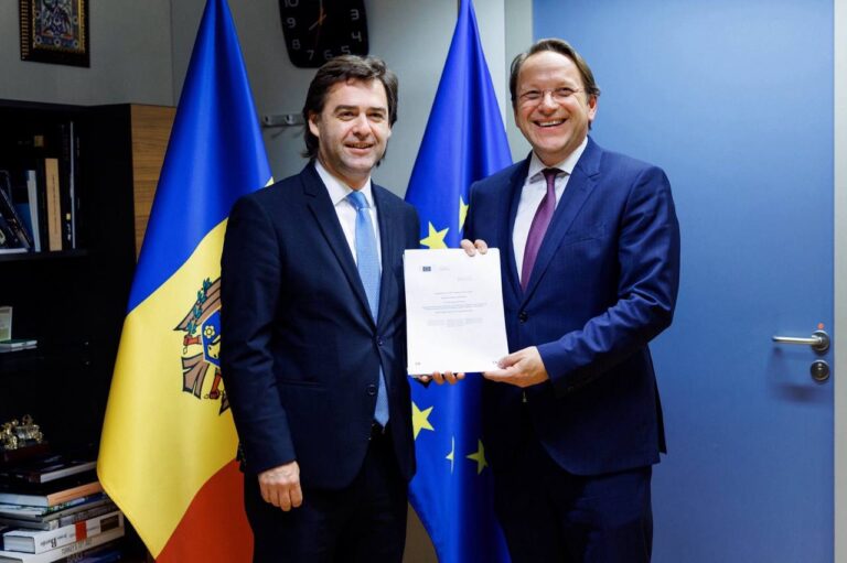 VIDEO/ R. Moldova a recepționat Raportul de Extindere a UE. Popescu: Suntem pregătiți să începem negocierile într-un termen cât mai restrâns