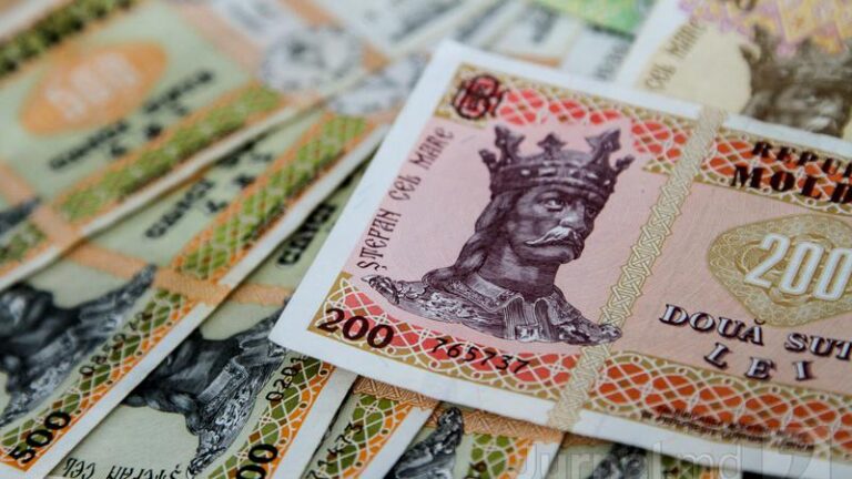 Guvernul propune, pentru 2024, un salariu minim pe economie de 5000 de lei, în creștere cu 25%