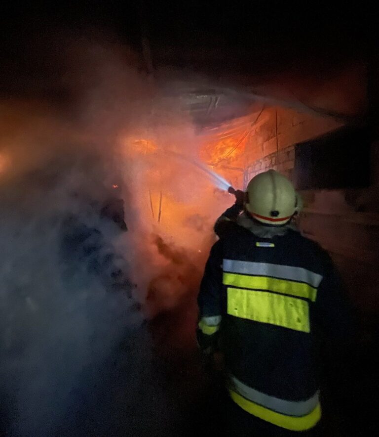 Incendiu într-un depozit de peleți în raionul Strășeni