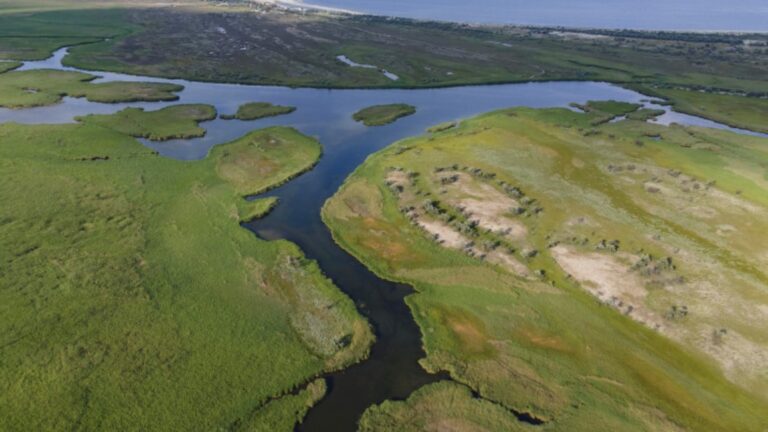 Disputa dintre Ucraina și România privind canalul Dunăre-Marea Neagră, rezolvată după două decenii