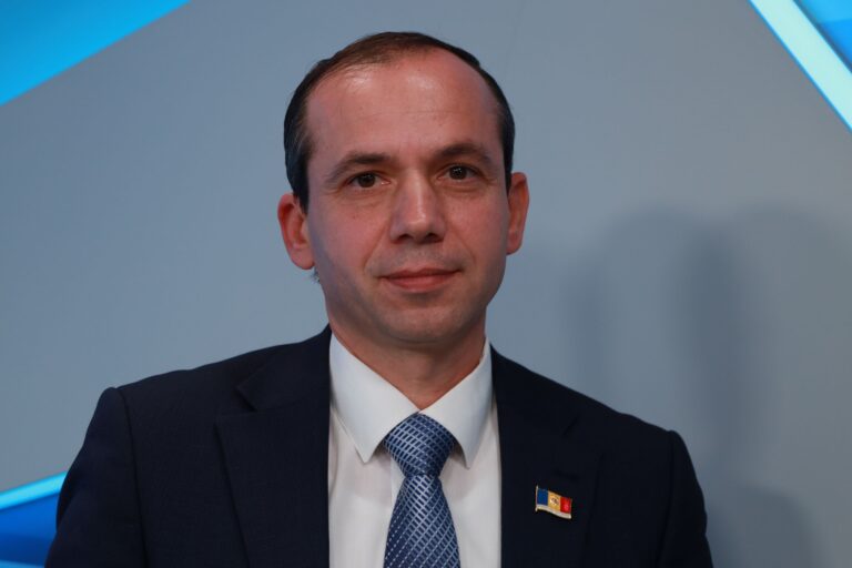 Programul fuzionării localităților, mai puțin atractiv în rândul aleșilor locali, susține primarul Cahulului